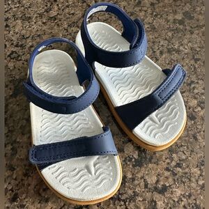Native Charley Kids Blue Sandals
